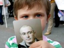 Год за годом своими судами, голодовками, текстами Ходорковский будил вас всех