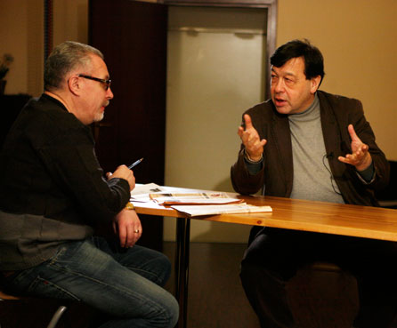 Россияне верят государству, потому что не доверяют друг другу 